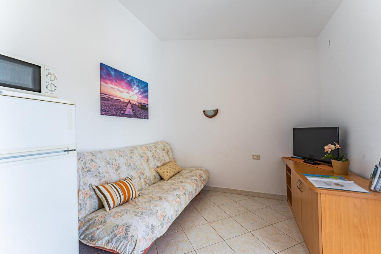 Apartmani Mirela Banjole Exteriér fotografie